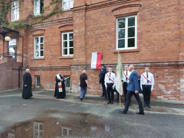 150 lat historii i służby młodemu pokoleniu, 
